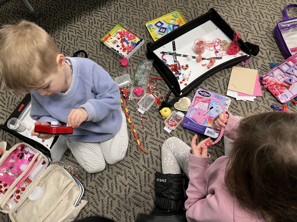 kids playing with travel activities