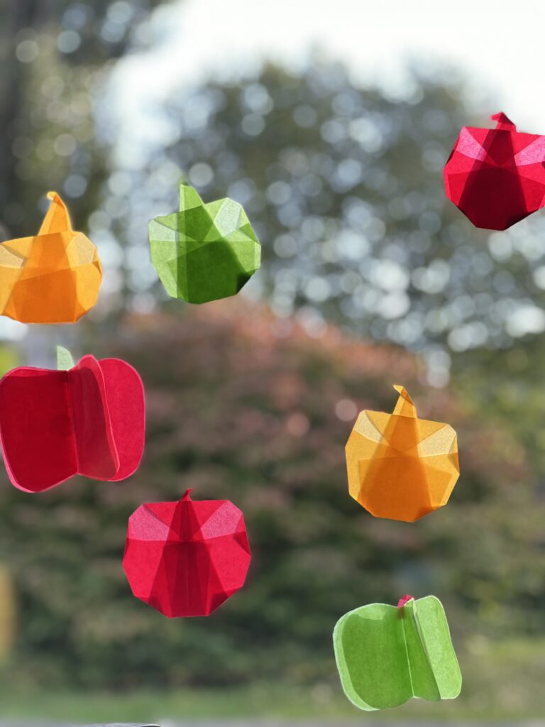 kite paper apples