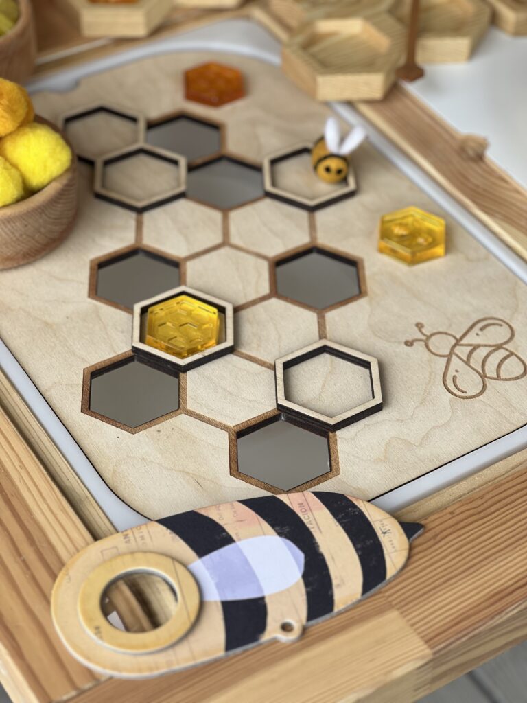 bee honeycomb sensory flisat insert